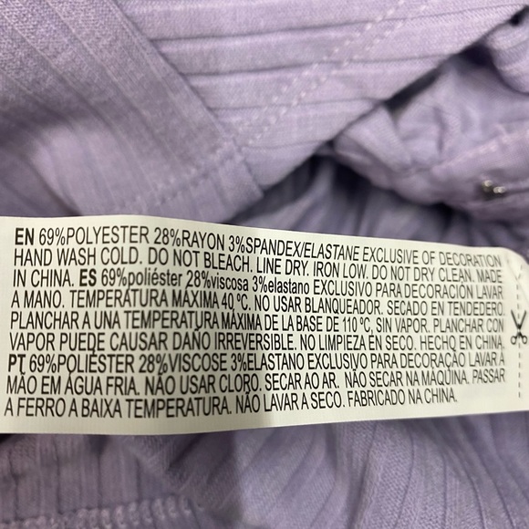 FOREVER 21 Lavender Purple Long Sleeve Knit Hook Eye Front Crop Top Size Small - Picture 9 of 14